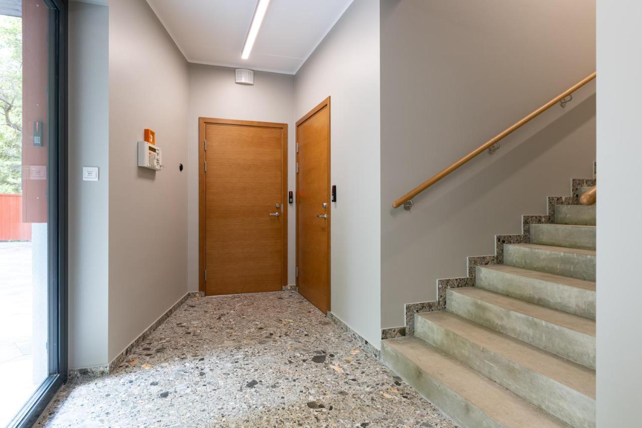 Self-Check-In Spacious 1 Bedroom Apartment With Free Parking Talin Exterior foto